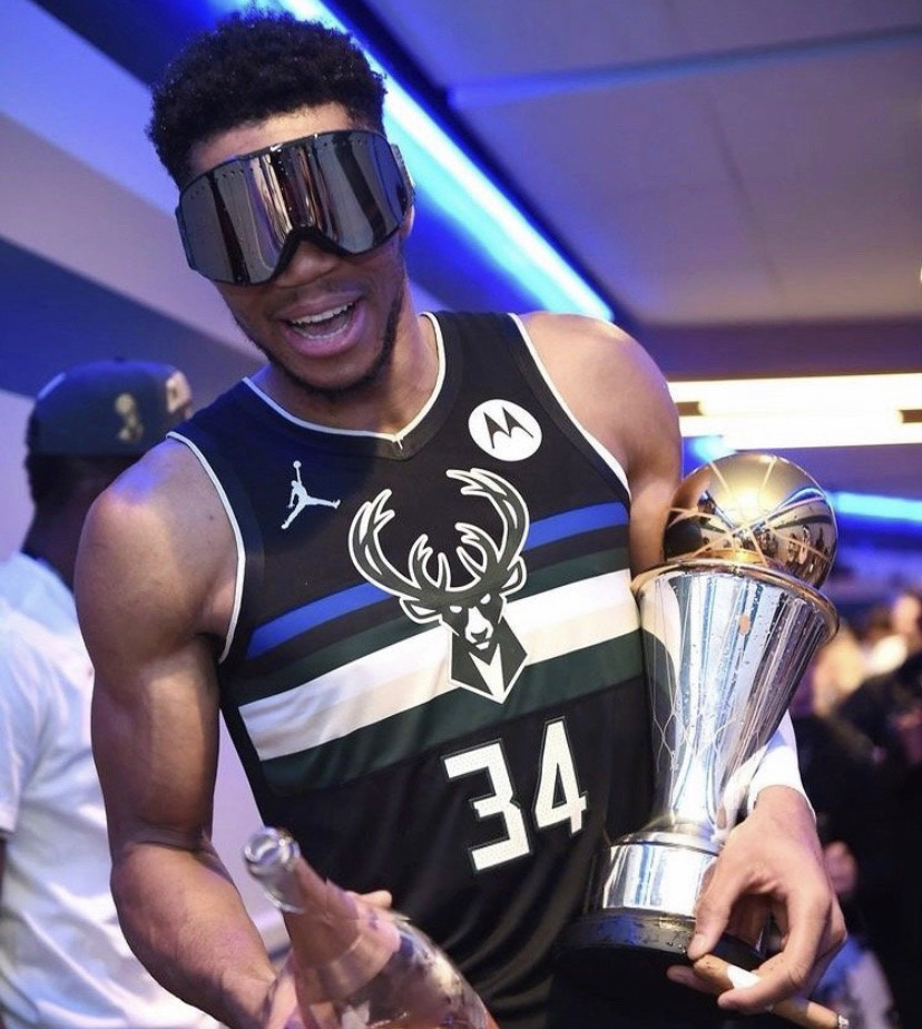 进与肋部出 进与肋部出